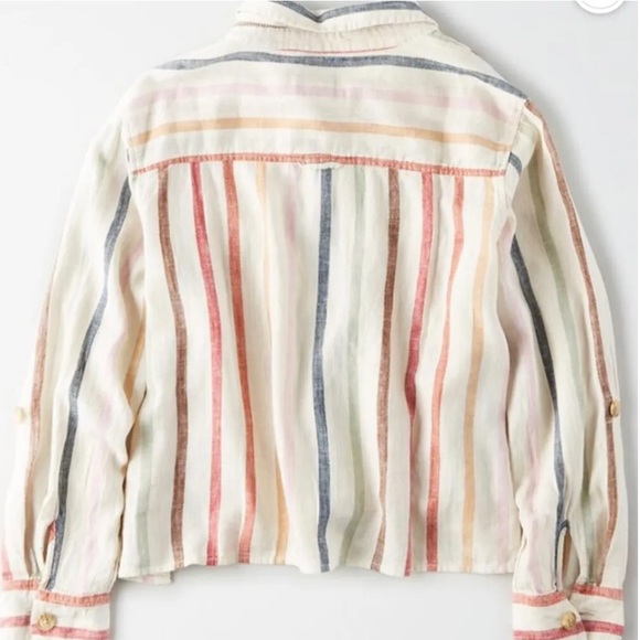American Eagle Women's multi-colored striped cropped button up shirt - Picture 4 of 9